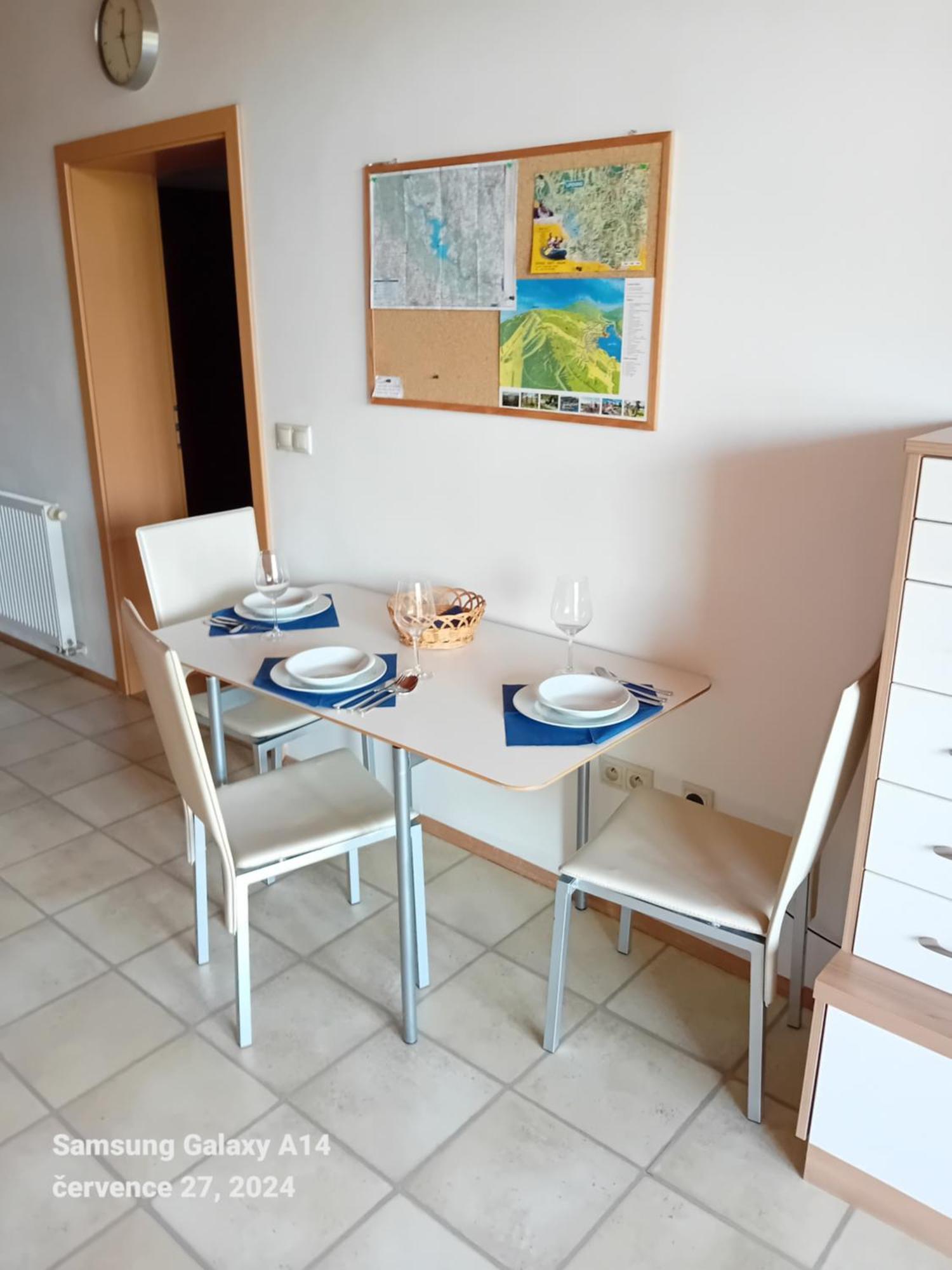 Apartman Lipno A12 リプノ・ナト・ヴルタヴォウ エクステリア 写真